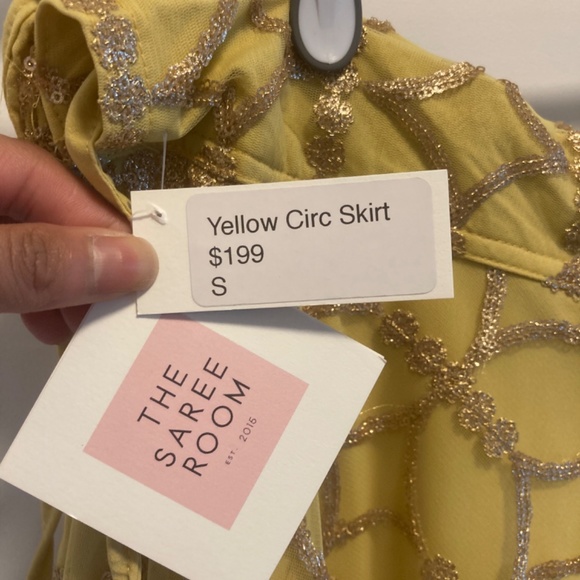 Saree room lengha - Picture 2 of 4